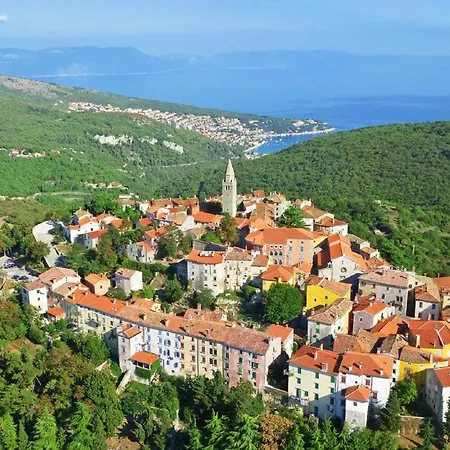 In Labin Near The Appartement *